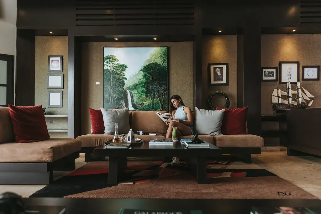 Homo Sapiens Lounge