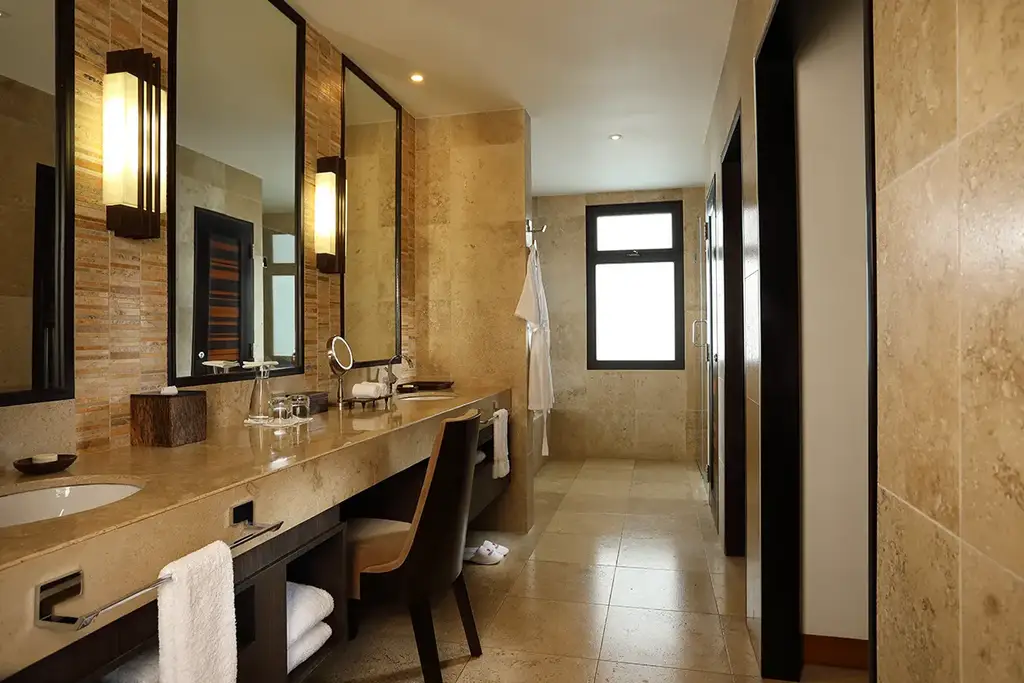 Garden Suite bathroom vanity