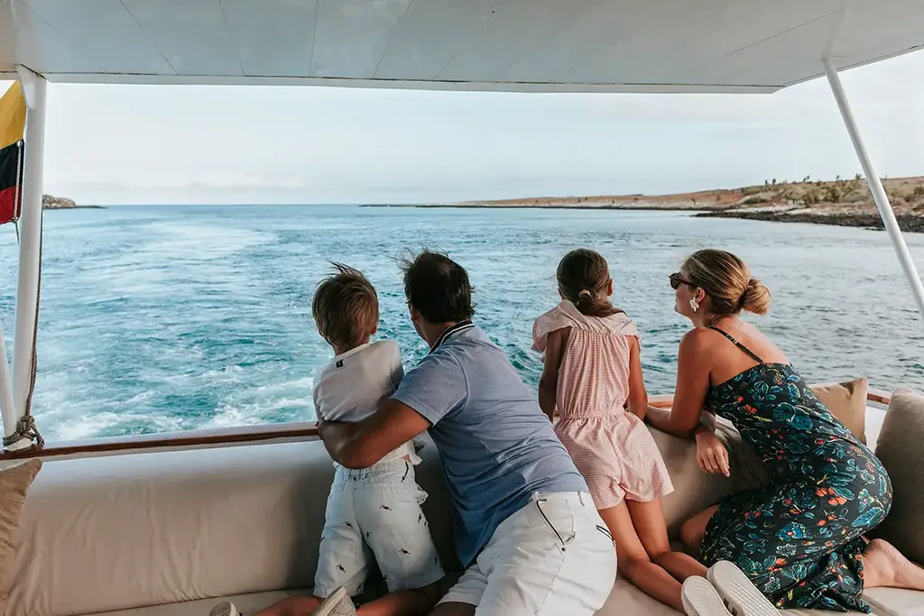 Indoor lounge aboard M/Y Vision Pikaia